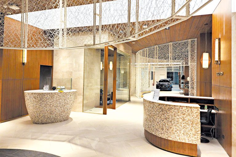 Lexus At Mitsukoshi BGC Now Open